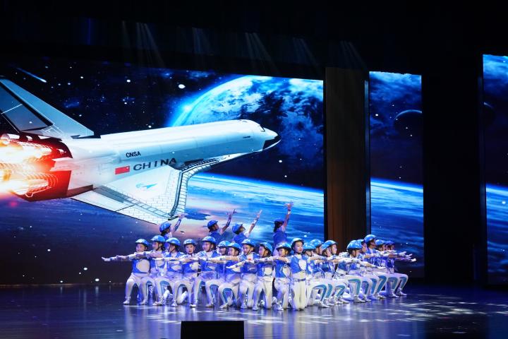 图为石柱县师范附属小学学生表演的舞蹈《我有一个梦想》。杨梦逸 摄