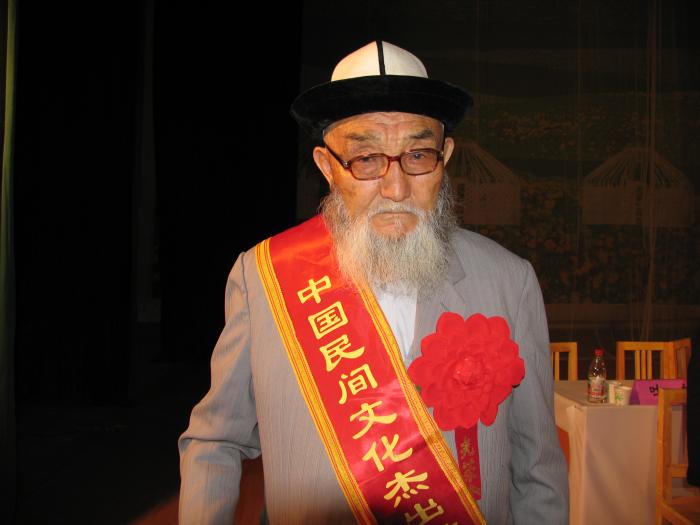 玛纳斯:从马背上到电脑前,我们如何守护千年后的你?